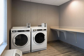 hampton inn and suites manteca