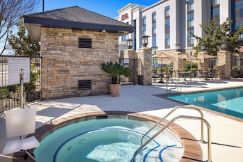 hampton inn and suites manteca
