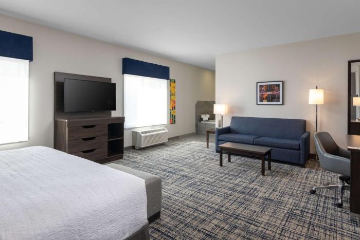 hampton inn and suites manteca