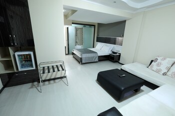 Halley Otel,,3 star