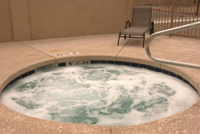 holiday inn express and suites globe by ihg