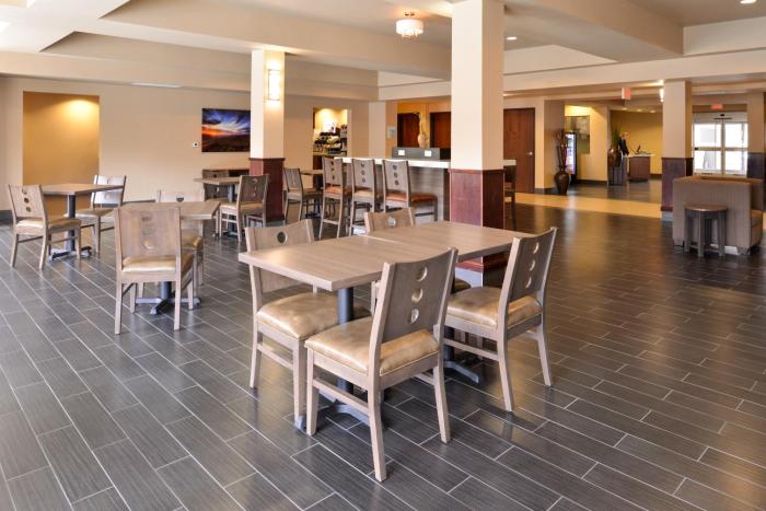 holiday inn express and suites globe by ihg