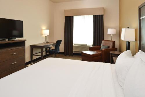 holiday inn express and suites globe by ihg
