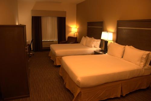holiday inn express and suites globe by ihg