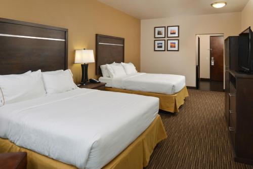 holiday inn express and suites globe by ihg