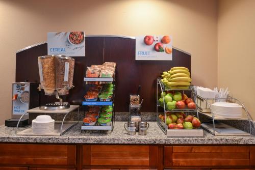 holiday inn express and suites globe by ihg