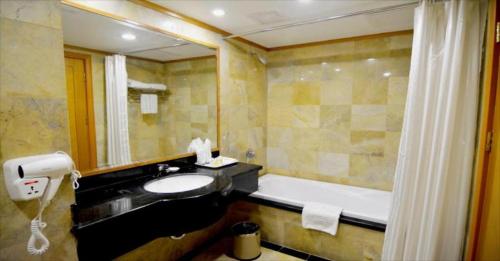 a25 luxury hotel