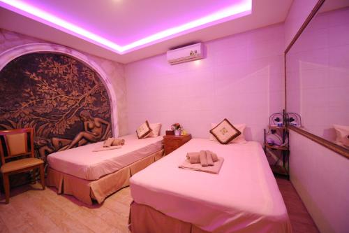 a25 luxury hotel