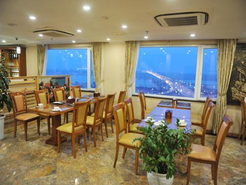 a25 luxury hotel