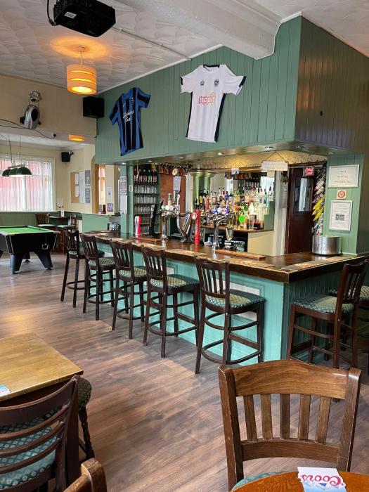 shakers inn