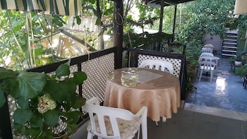 Cicek Otel & Apartments,Fethiye>>Dalaman,1 star