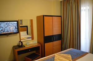 Kingsgate Durrat Hotel,Near Bin Dawood,3 star