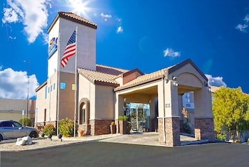 Baymont By Wyndham Barstow Historic Route 66,Victorville>>Barstow,2.5 star
