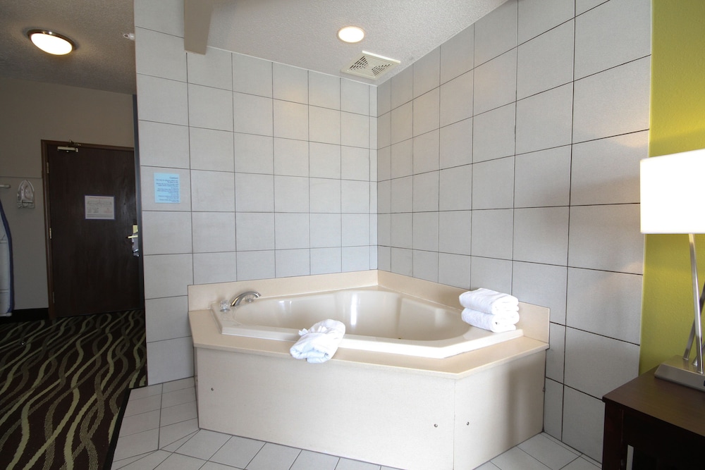 holiday inn express marshall by ihg