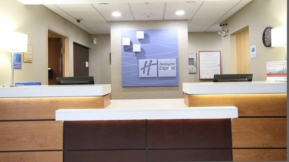 holiday inn express marshall by ihg