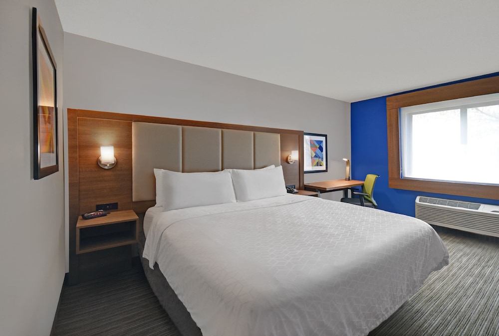 holiday inn express marshall by ihg