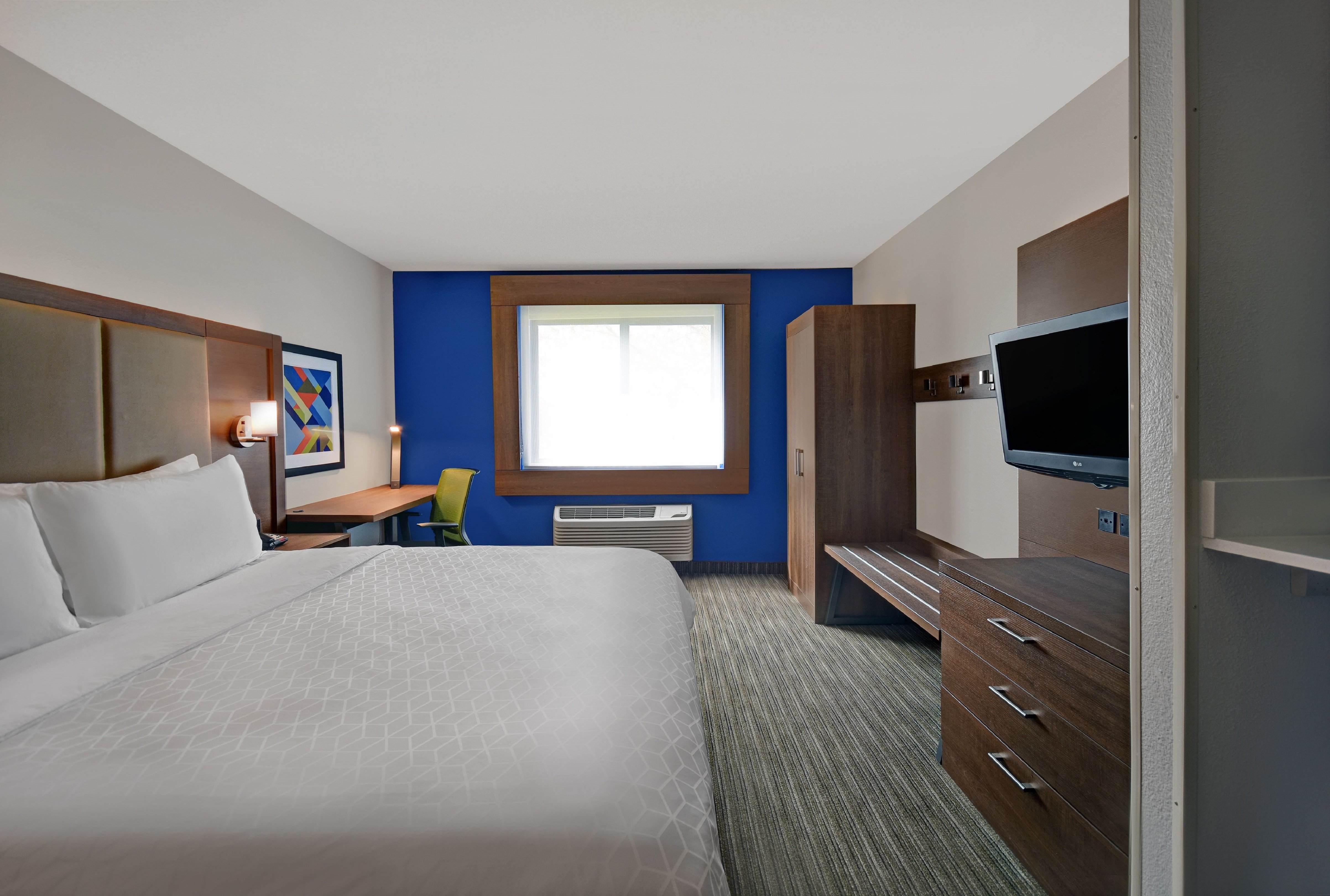 holiday inn express marshall by ihg