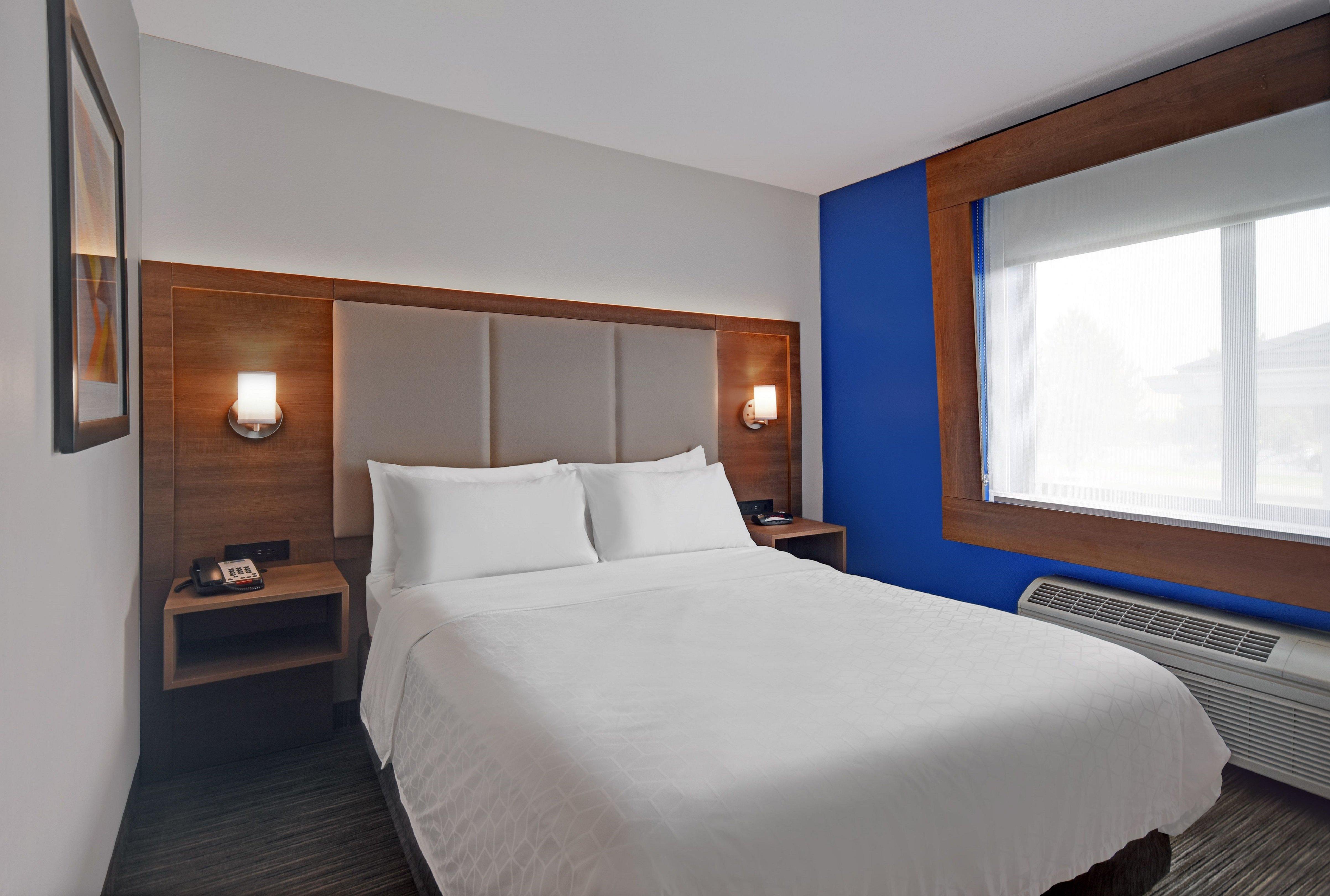 holiday inn express marshall by ihg