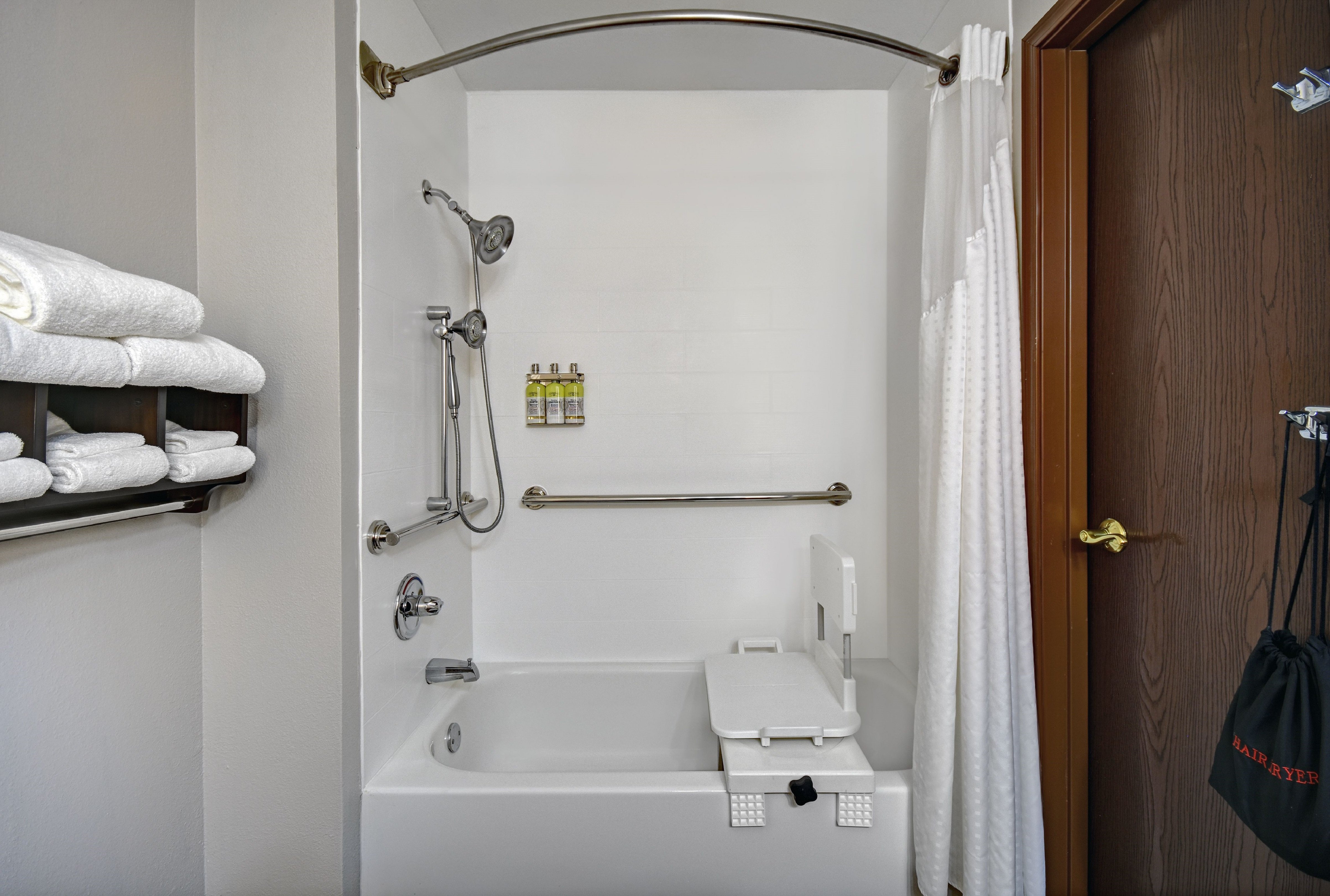 holiday inn express marshall by ihg