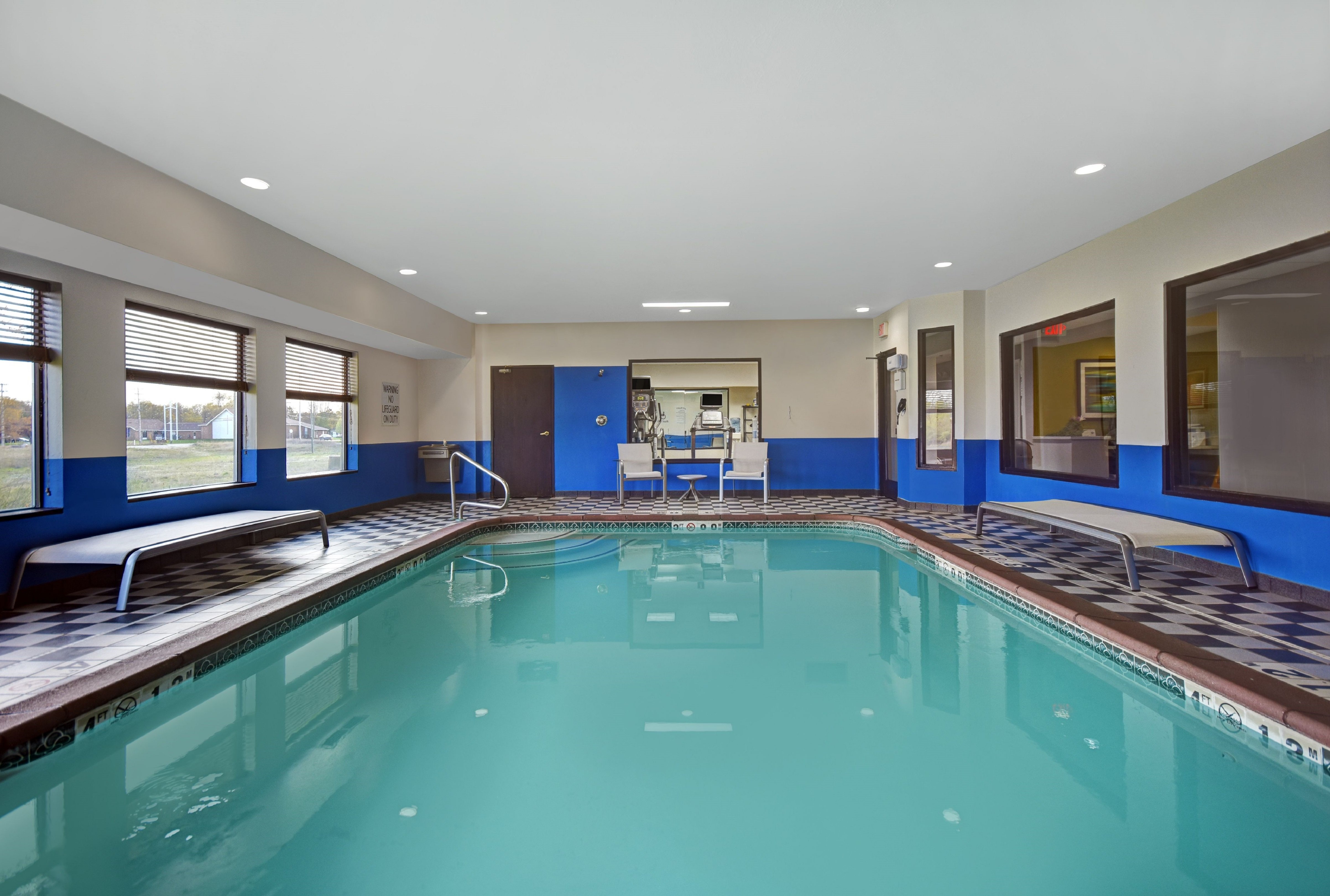 holiday inn express marshall by ihg
