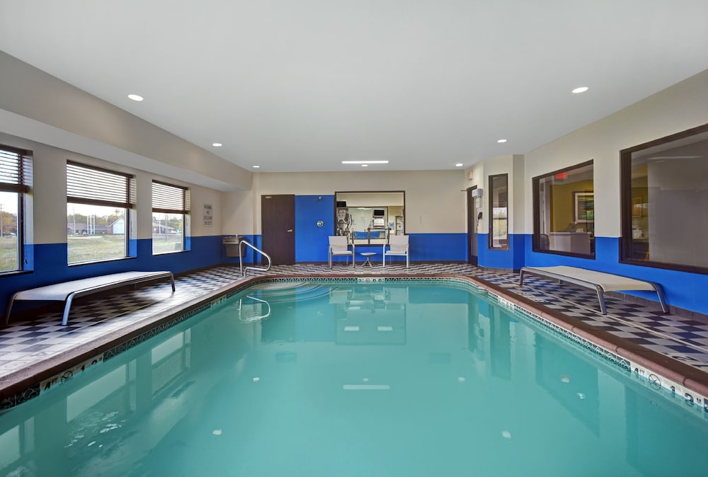 holiday inn express marshall by ihg