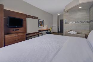 holiday inn express marshall by ihg