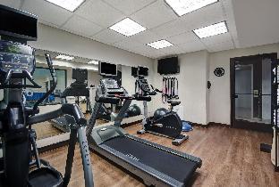 holiday inn express marshall by ihg