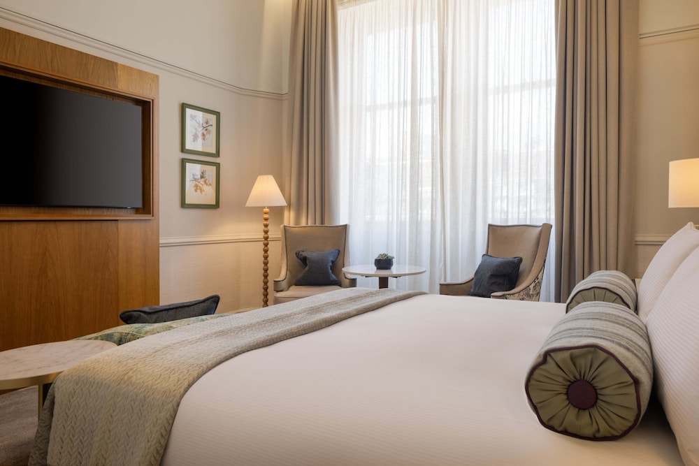 waldorf astoria edinburgh the caledonian