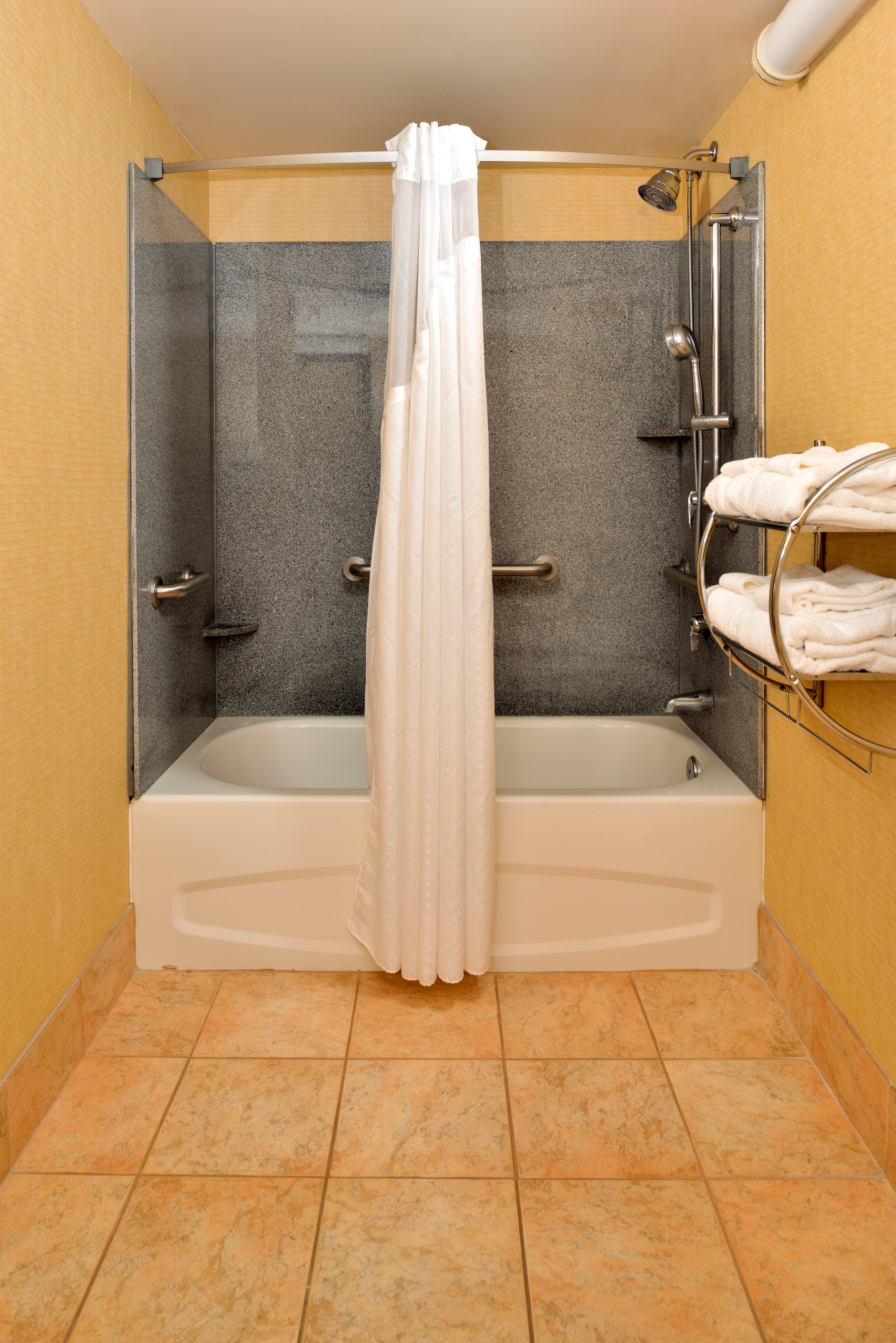 holiday inn martinsburg by ihg