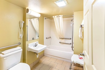 econo lodge mcalester