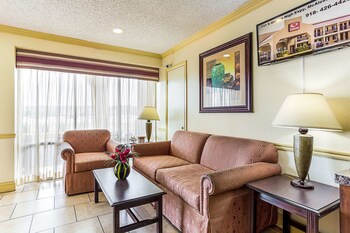 econo lodge mcalester