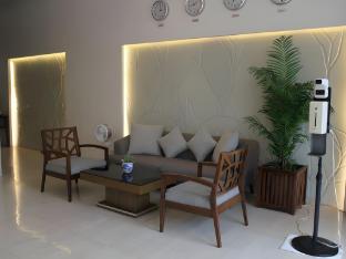 zerenity hotel and suites