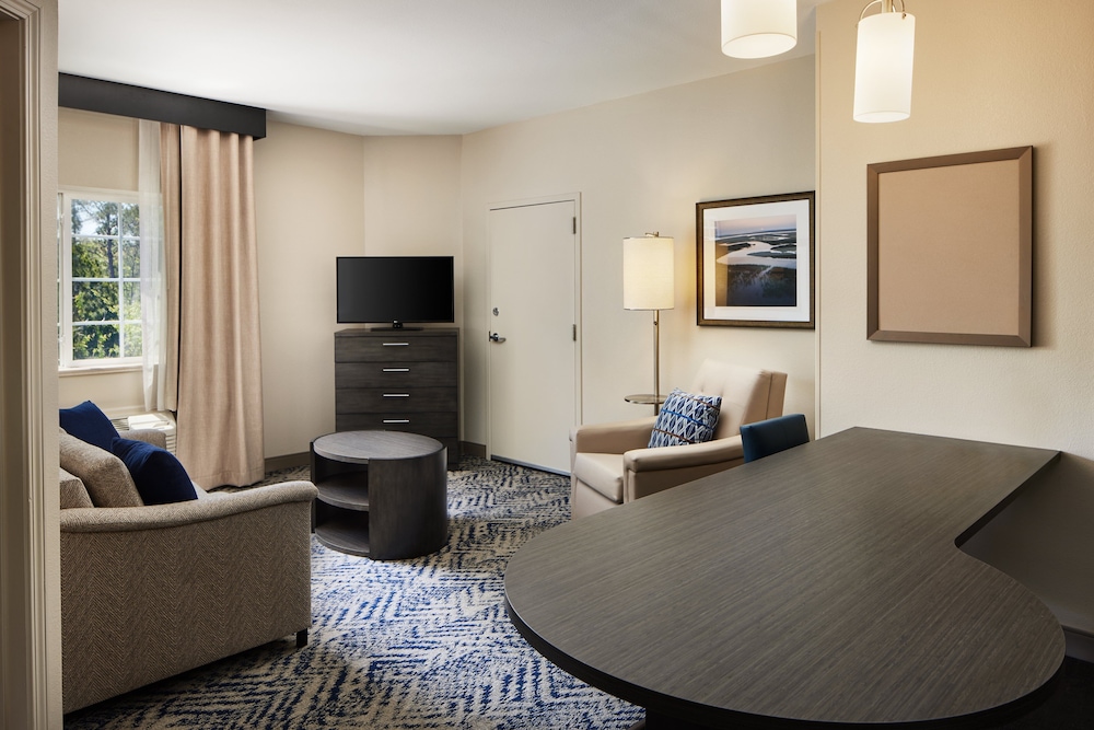 candlewood suites i 26 at northwoods mall by ihg