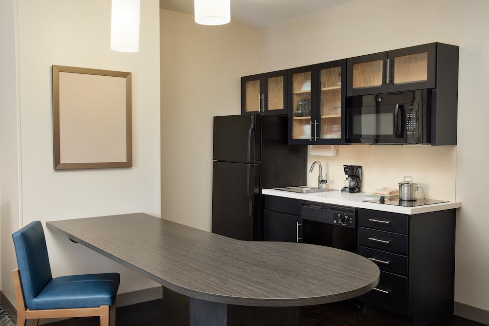candlewood suites i 26 at northwoods mall by ihg