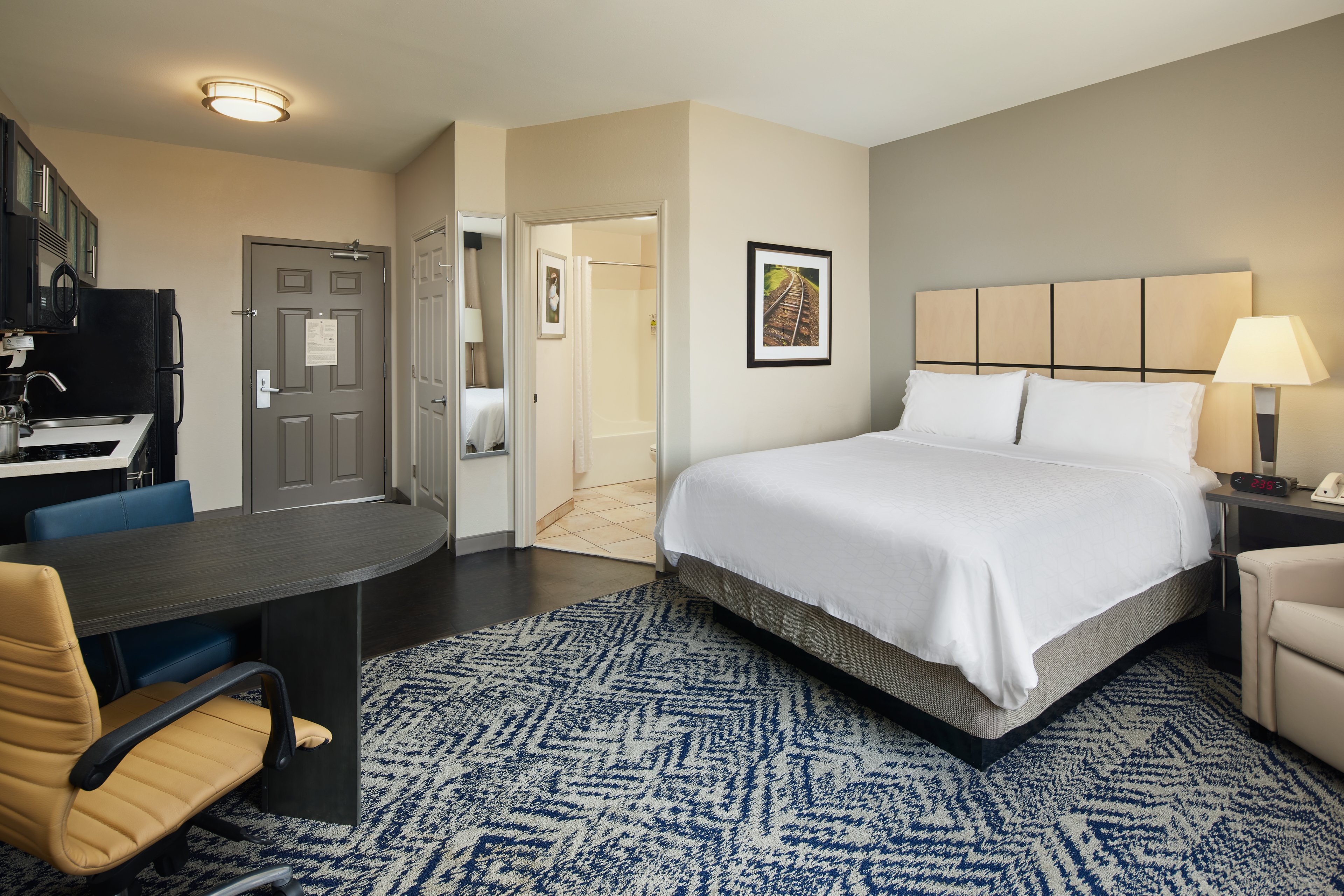 candlewood suites i 26 at northwoods mall by ihg