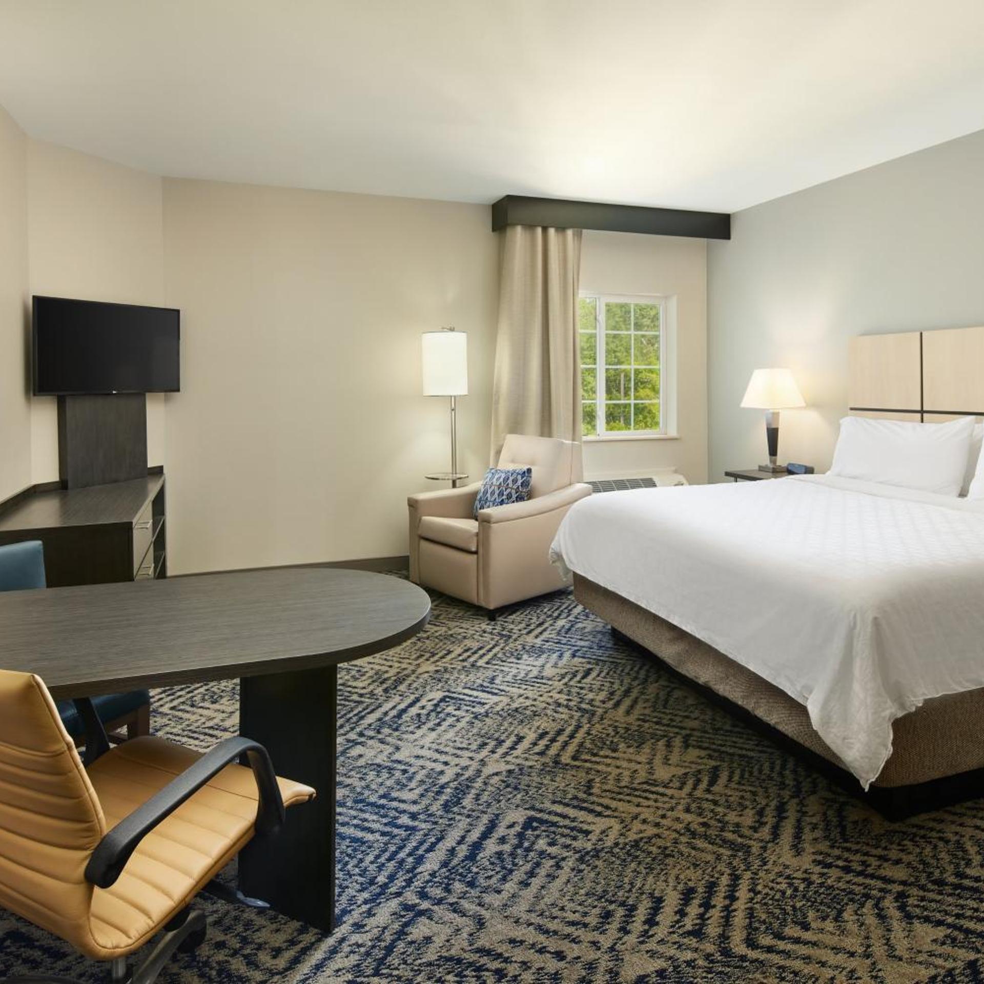 candlewood suites i 26 at northwoods mall by ihg