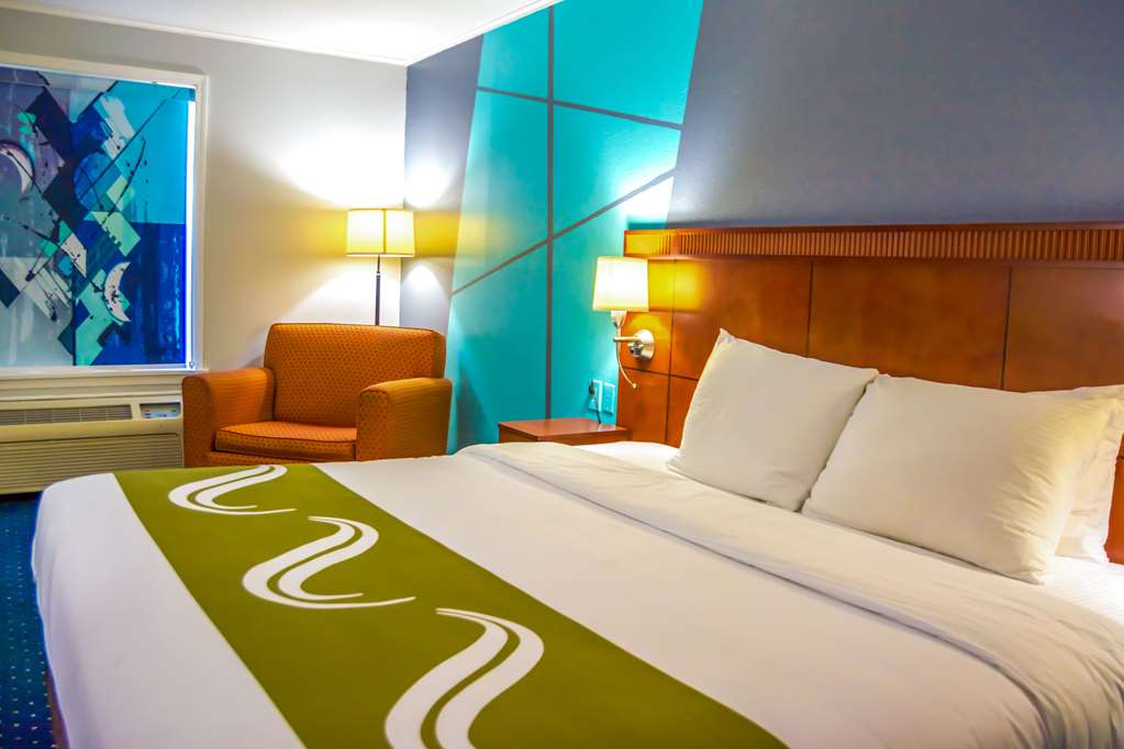 quality inn merrimack nashua