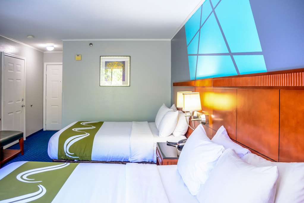 quality inn merrimack nashua