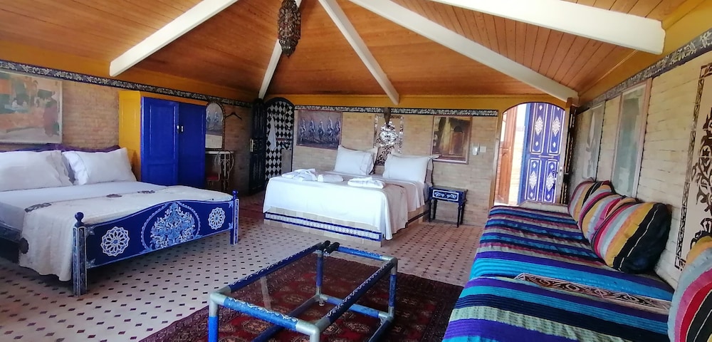 pasta plaza hotel
