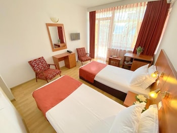 tomis hotel neptun