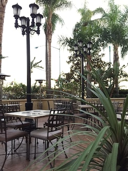 doubletree suites by hilton anaheim rsrt conv cntr