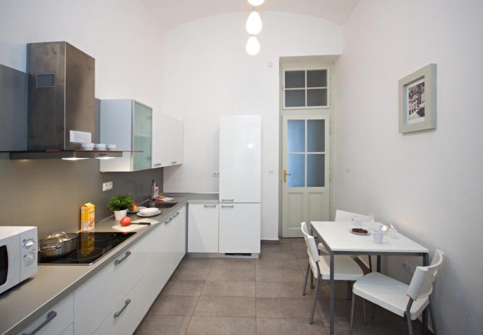 riverview palace apartments