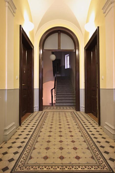 riverview palace apartments