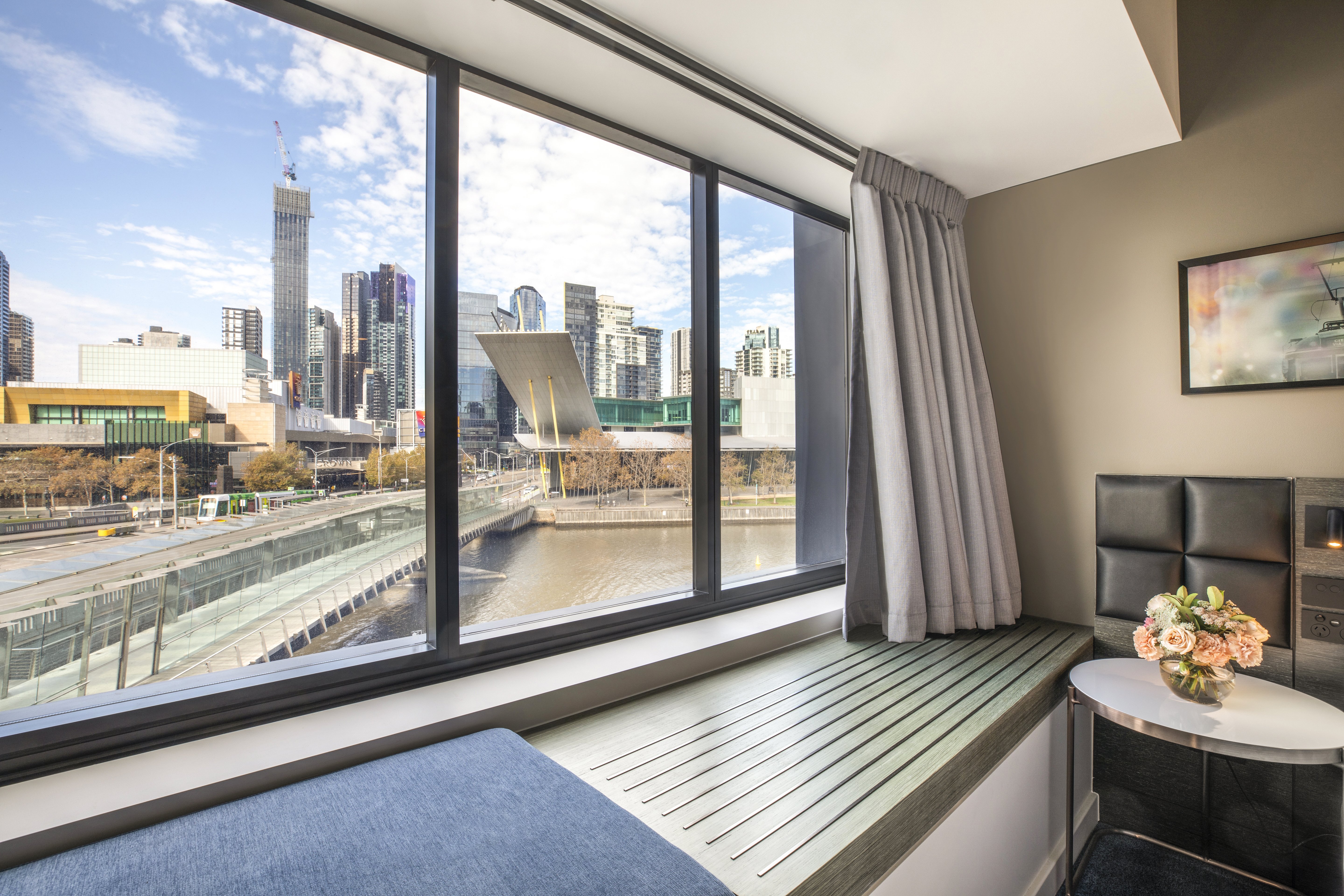 crowne plaza melbourne by ihg