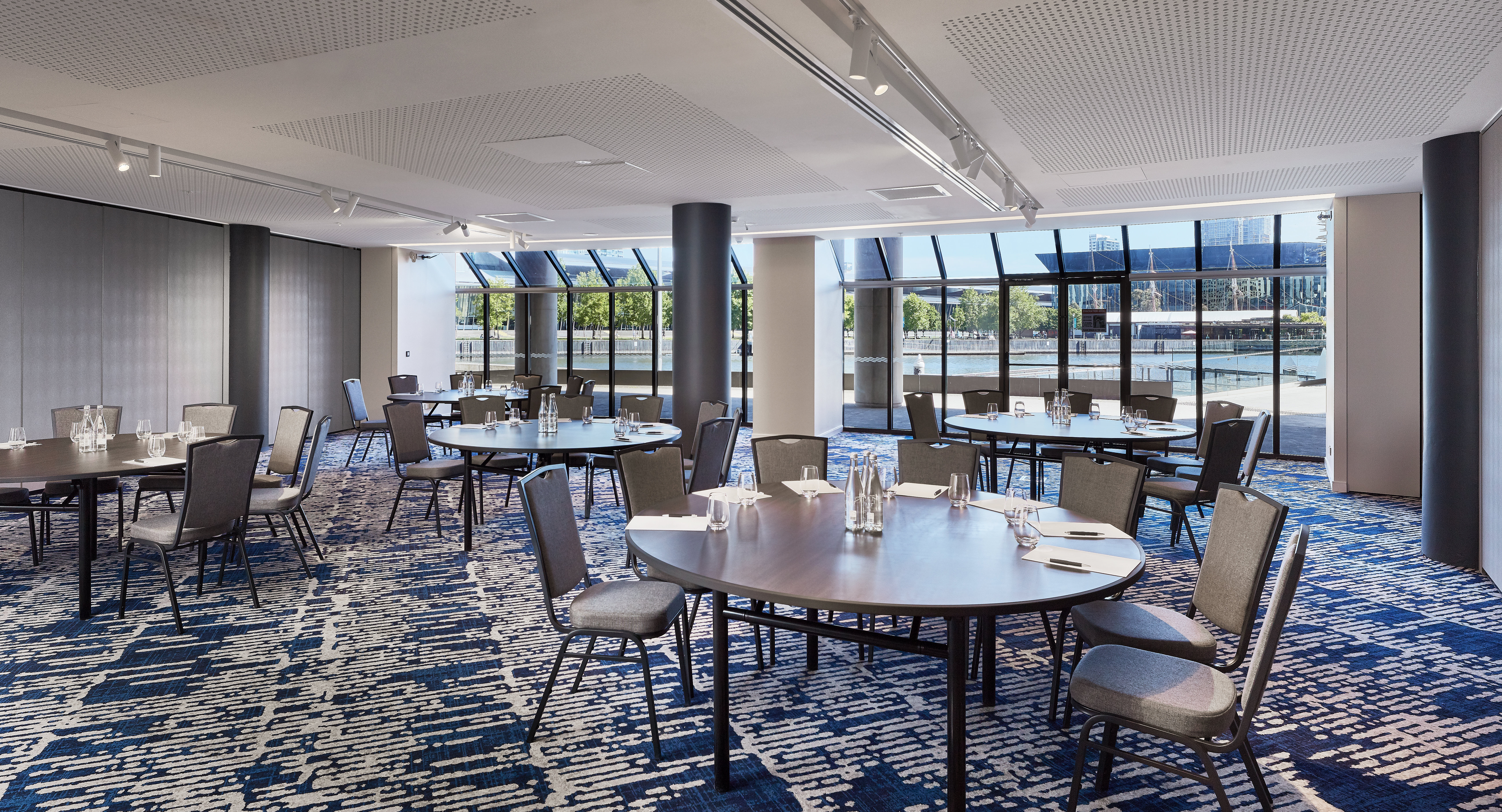crowne plaza melbourne by ihg