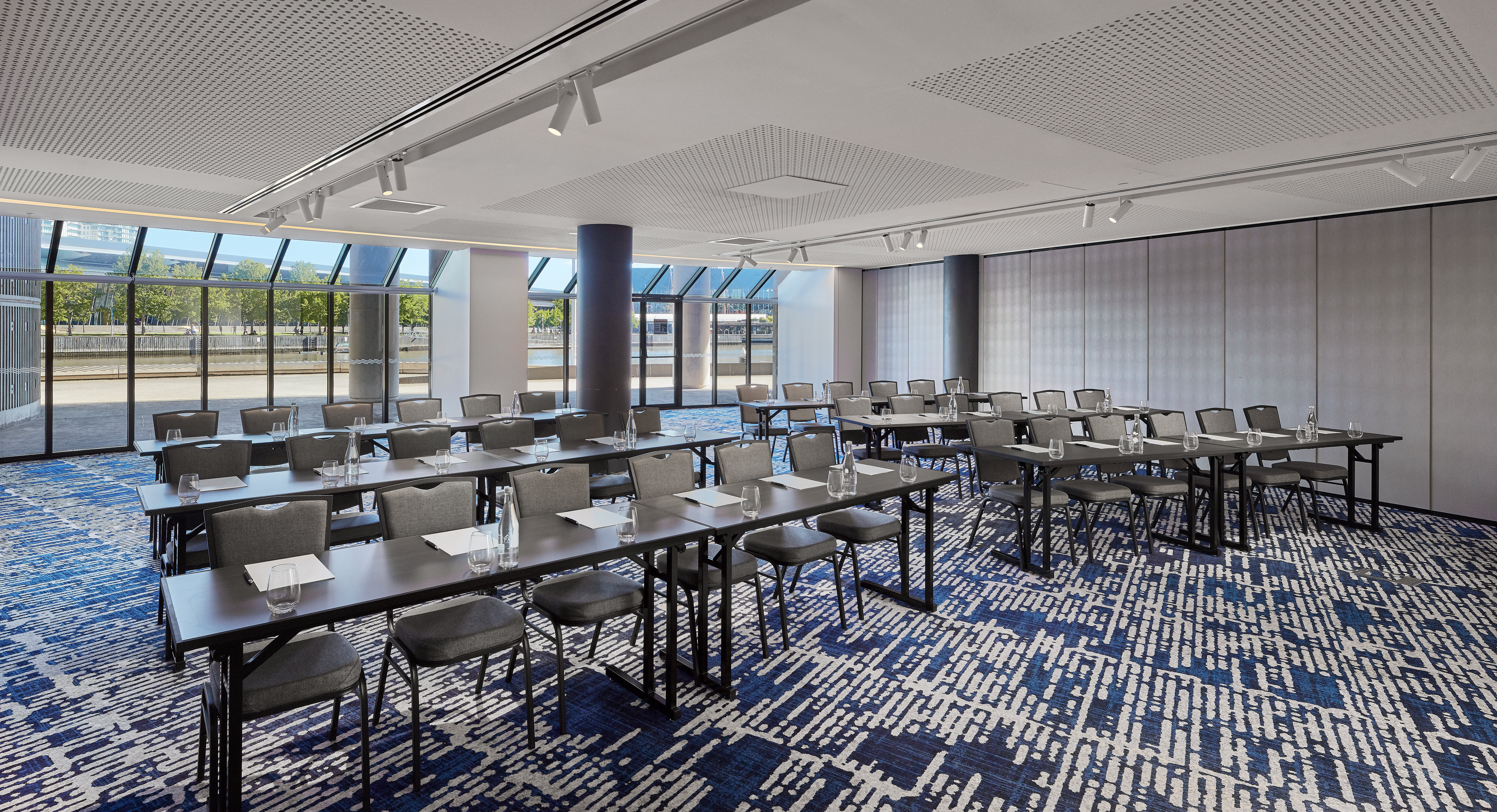 crowne plaza melbourne by ihg