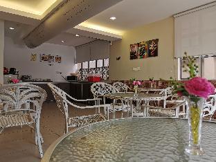 Swing & Pillows At Usj Taipan,Petaling Jaya>>Kuala Lumpur,2 star