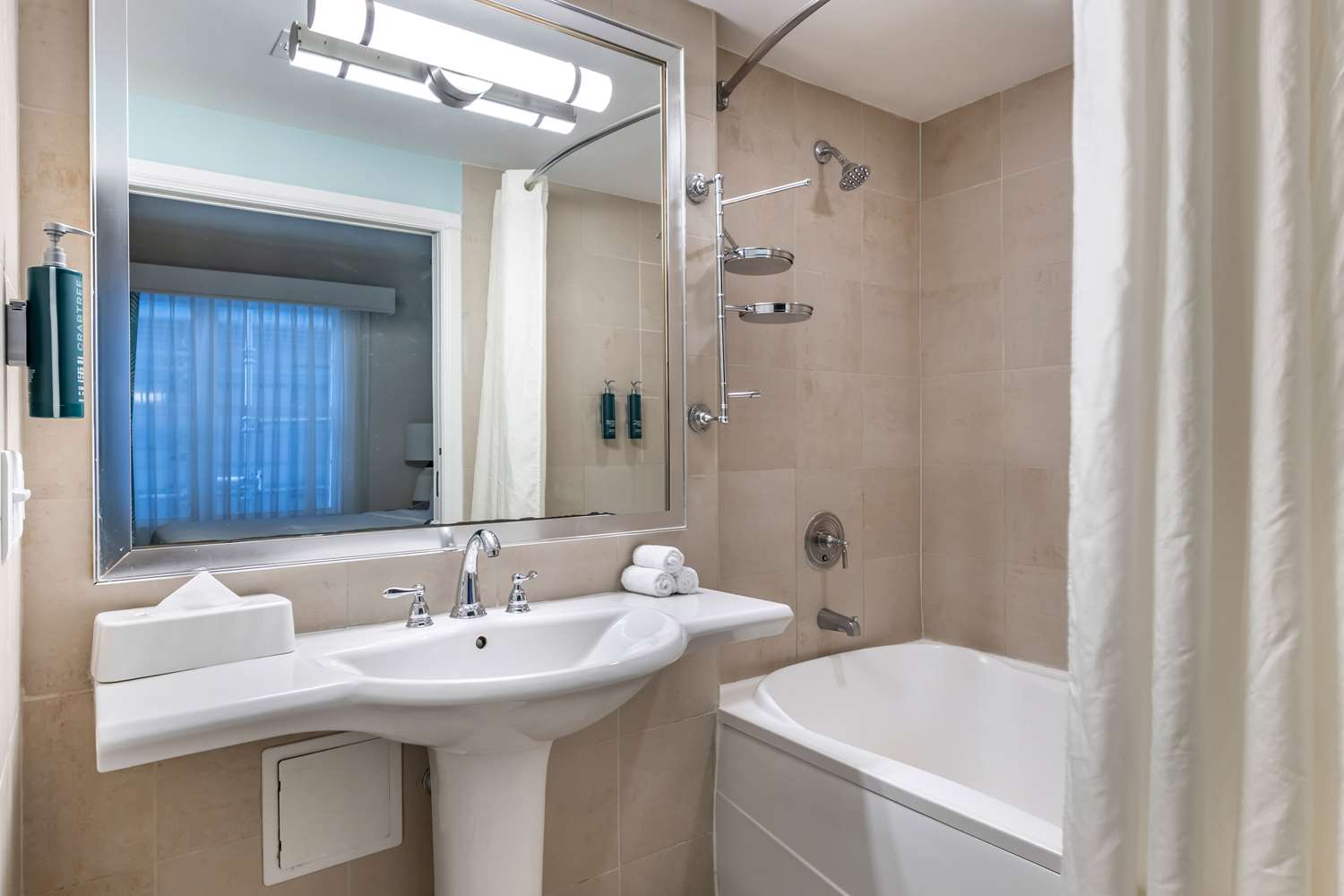 hilton vacation club crescent on south beach miami