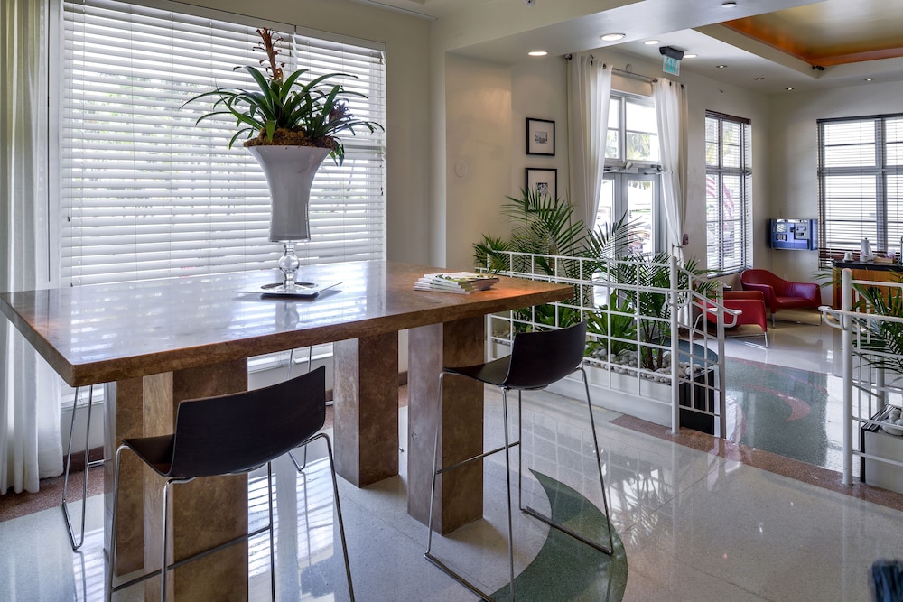 hilton vacation club crescent on south beach miami