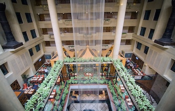 the orchid hotel mumbai vile parle